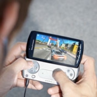 索尼推出 Xperia Play 的 Ice Cream Sandwich 测试版